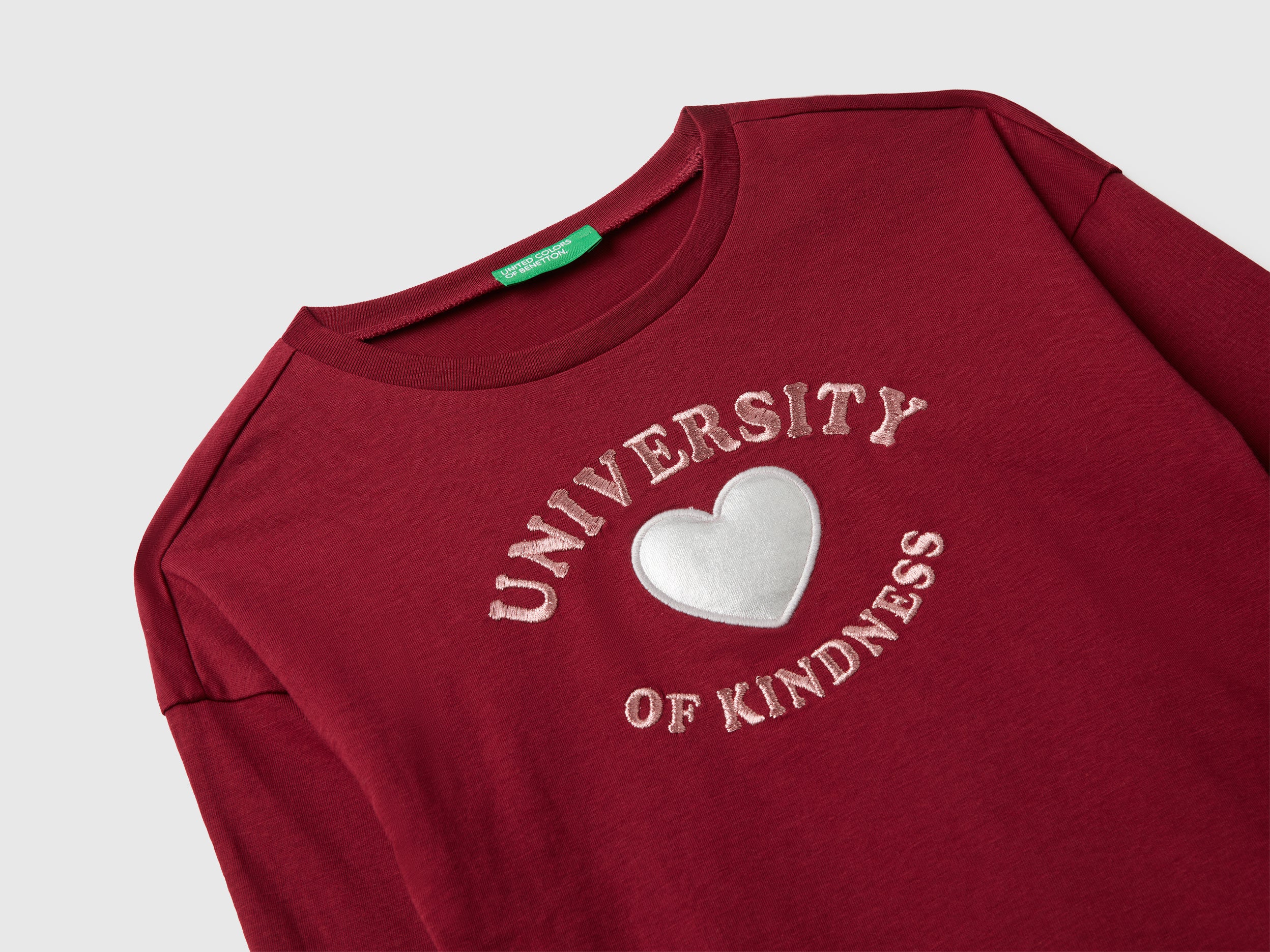 T-shirt com aplicação - ucb_image_DS1