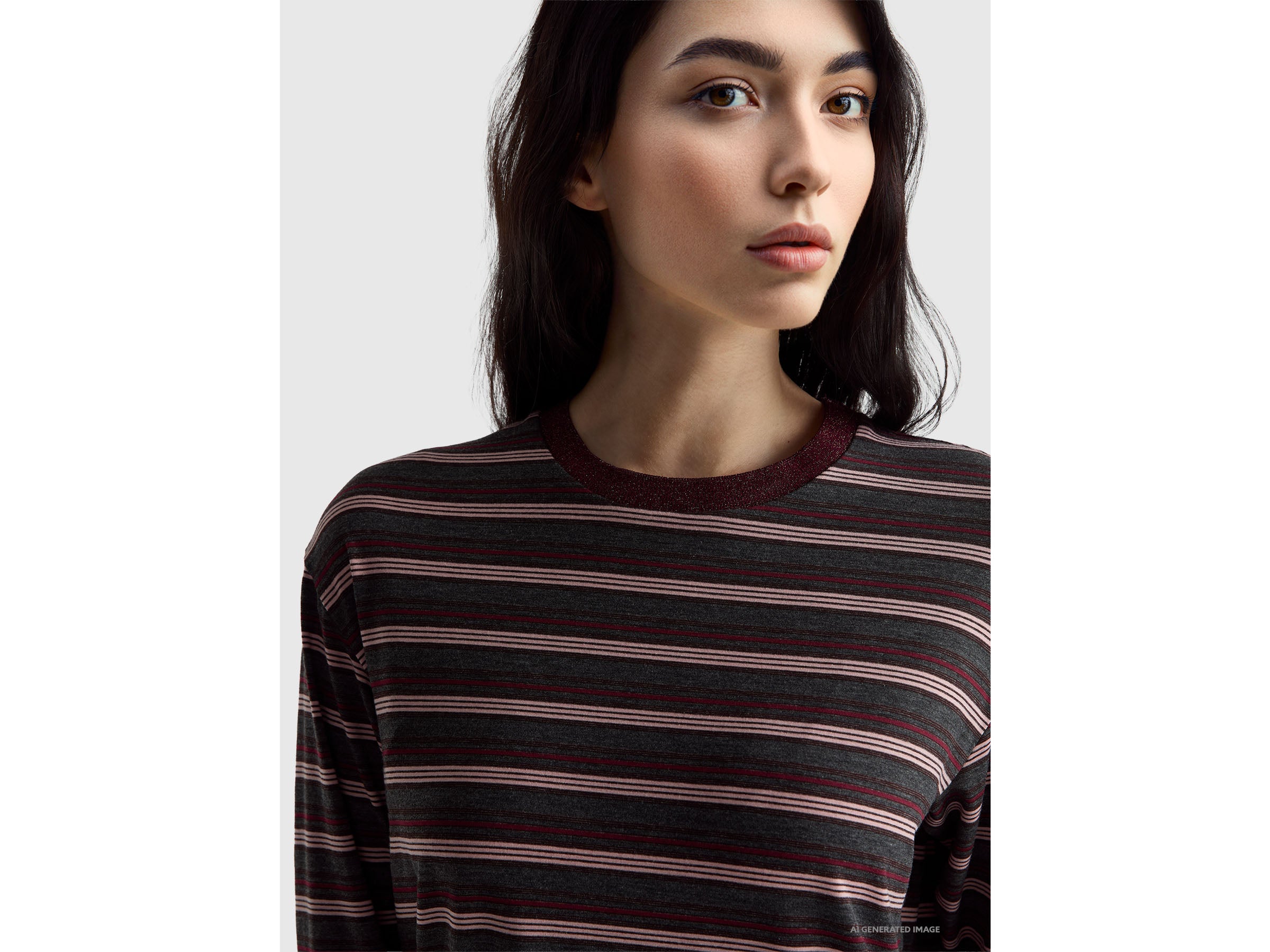 T-shirt às riscas com gola lurex - ucb_image_FY