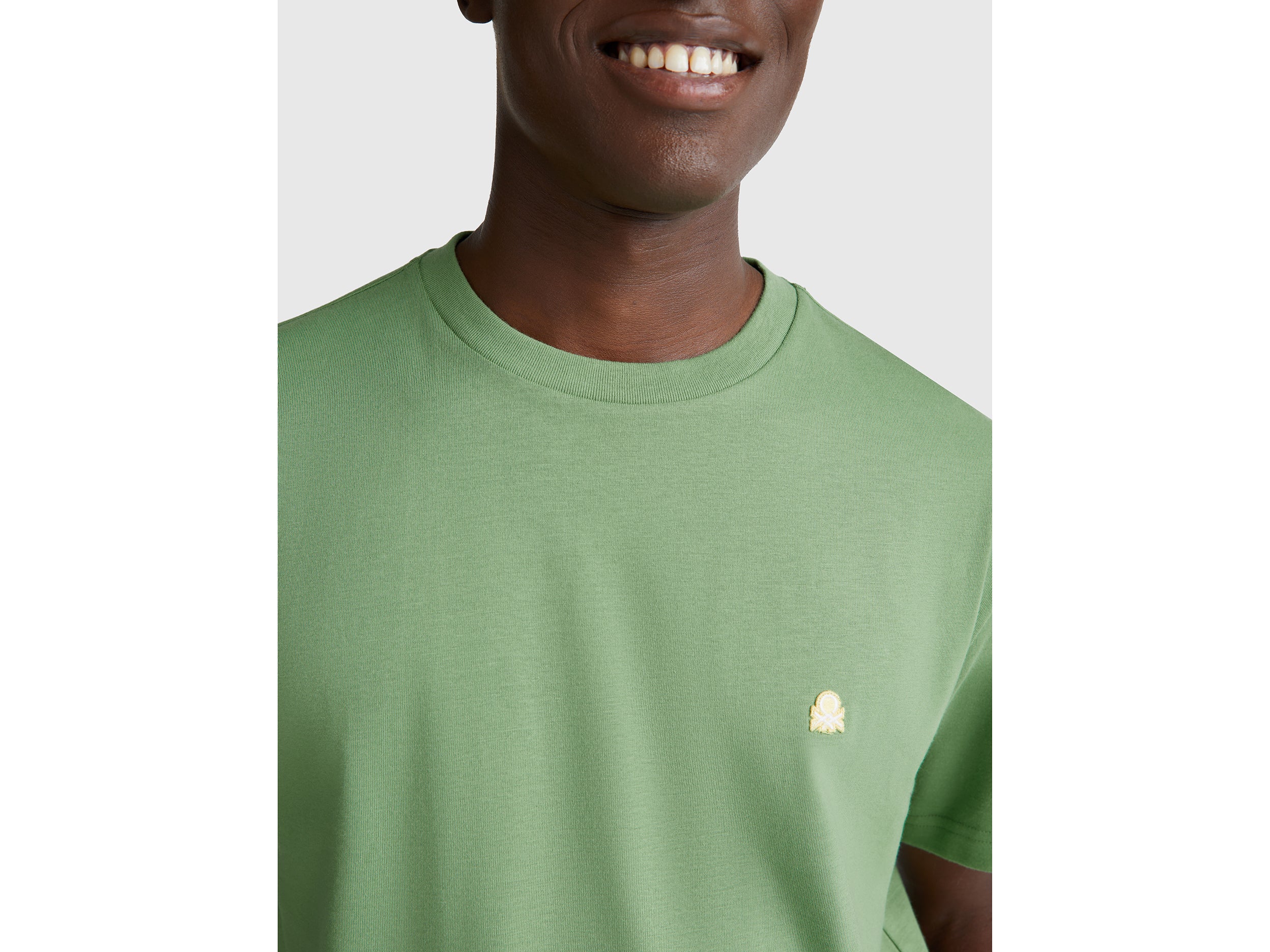 T-shirt básica de algodão - ucb_image_FY