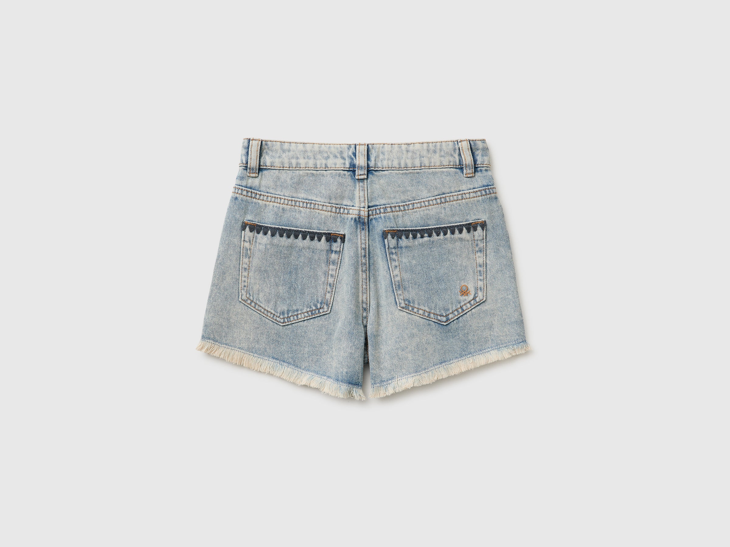 Denim shorts with embroidery - ucb_image_BS