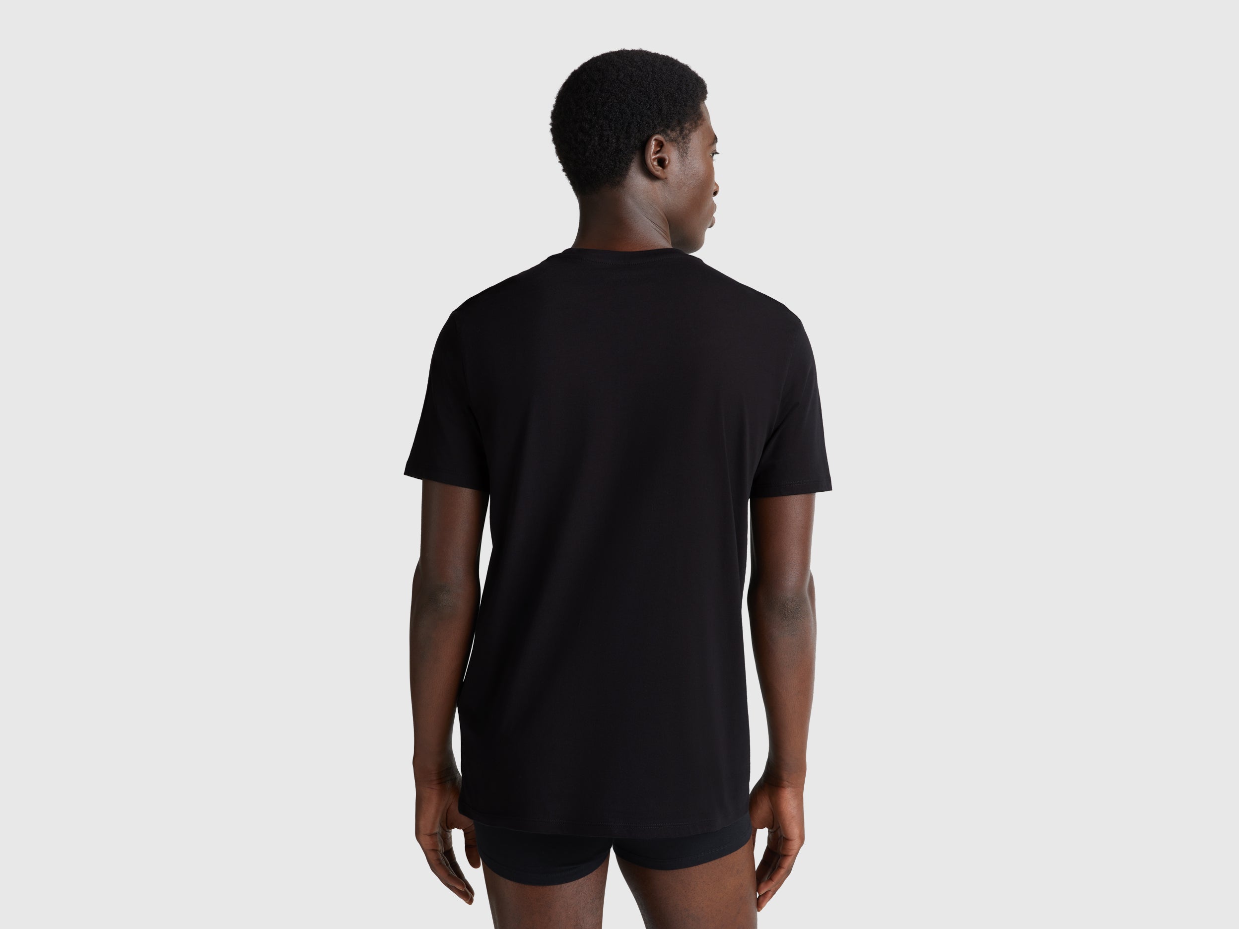T-shirt em algodão de fibra longa - ucb_image_B