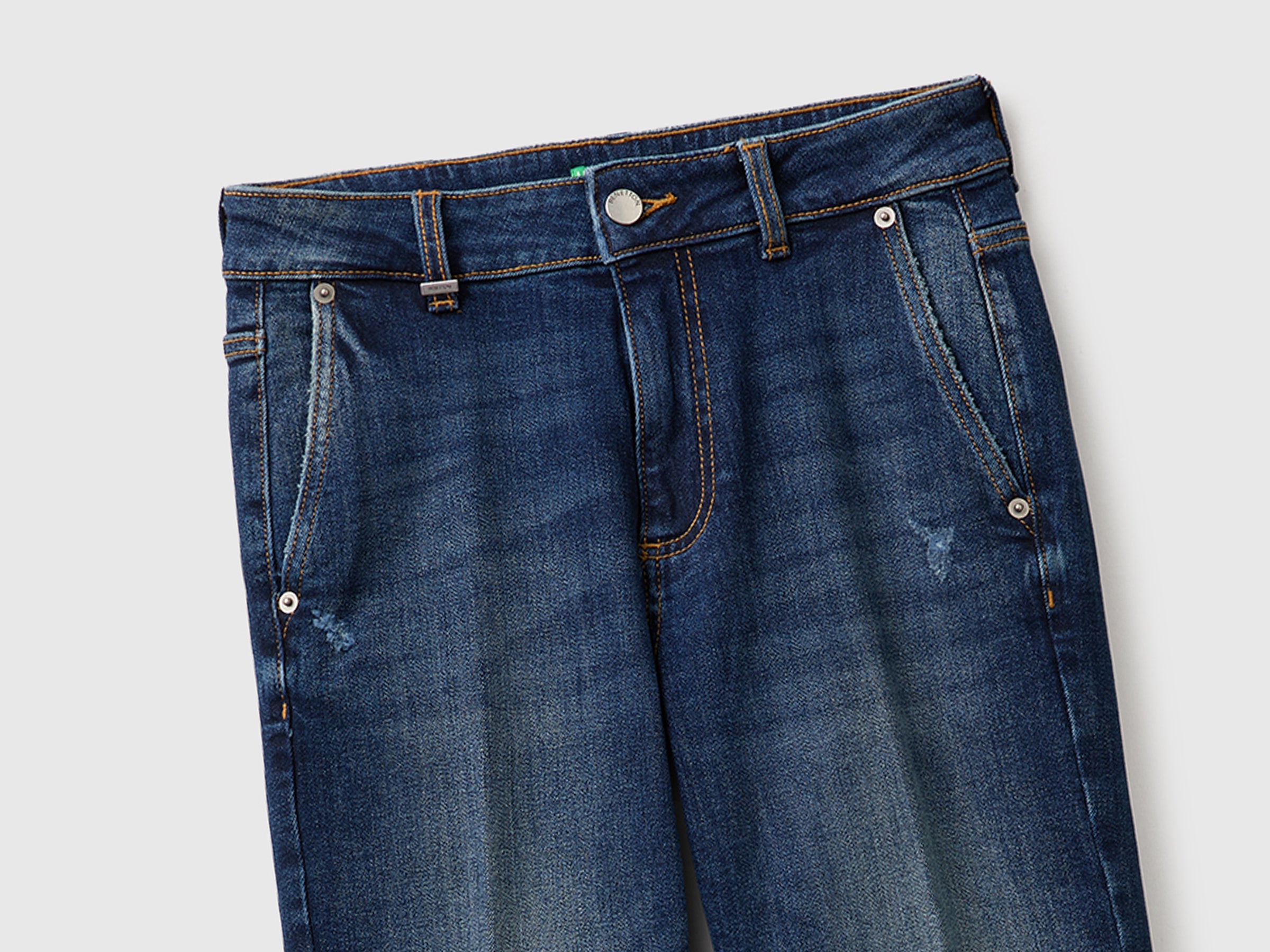 Jeans trompete - ucb_image_FY