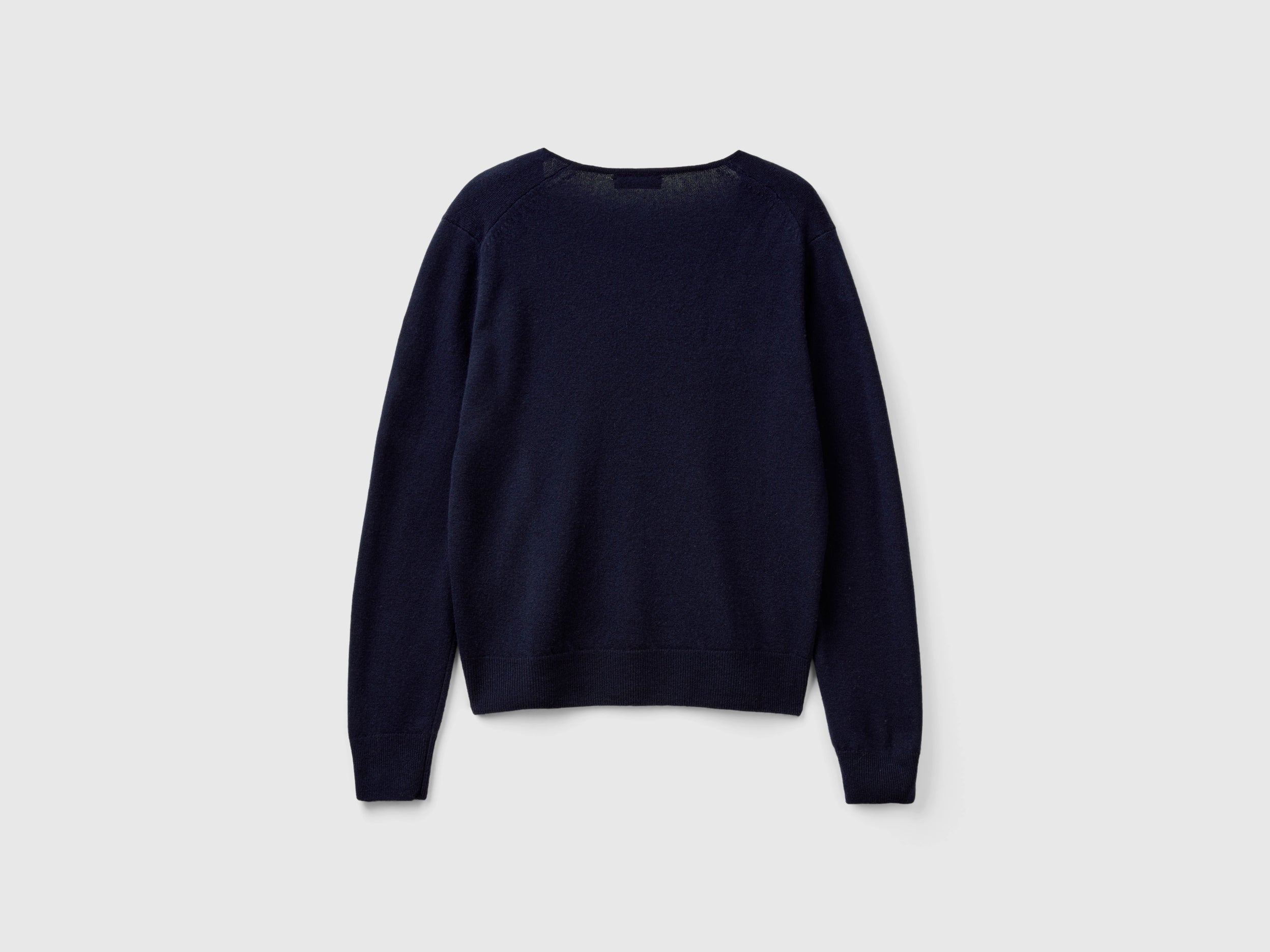 Camisola azul-escuro com decote em V em pura lã Merino - ucb_image_BS