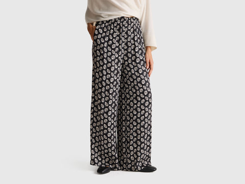 Calças amplas fluidas com estampa bandana - ucb_image_F