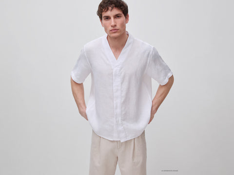 Camisa decote em V em linho puro - ucb_image_F