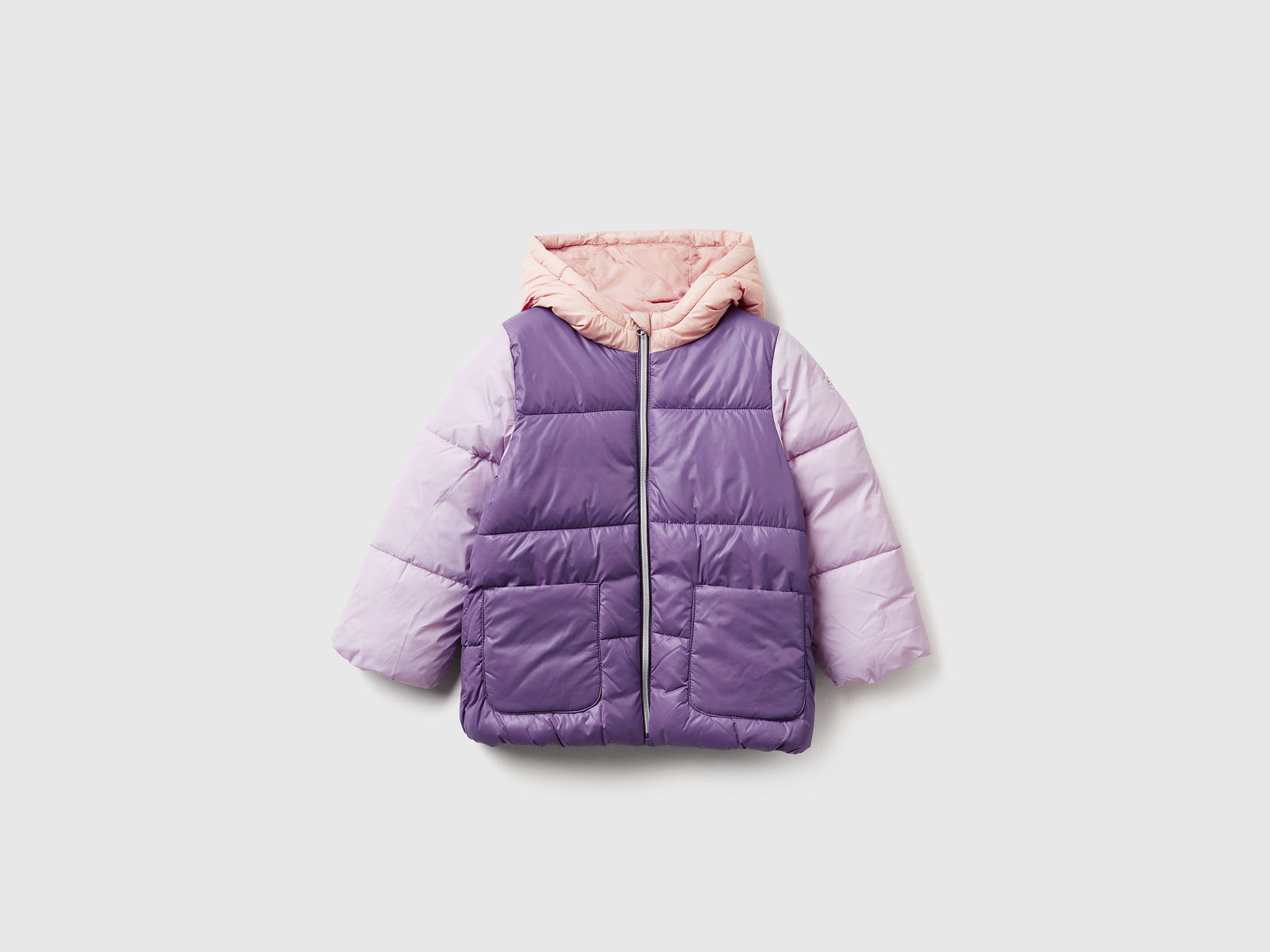 Blusão em nylon com capuz - ucb_image_FS