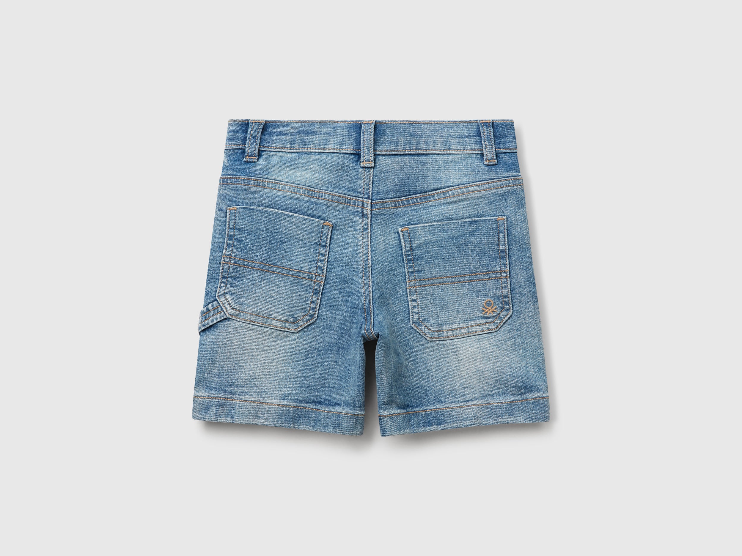 Bermudas em denim - ucb_image_BS
