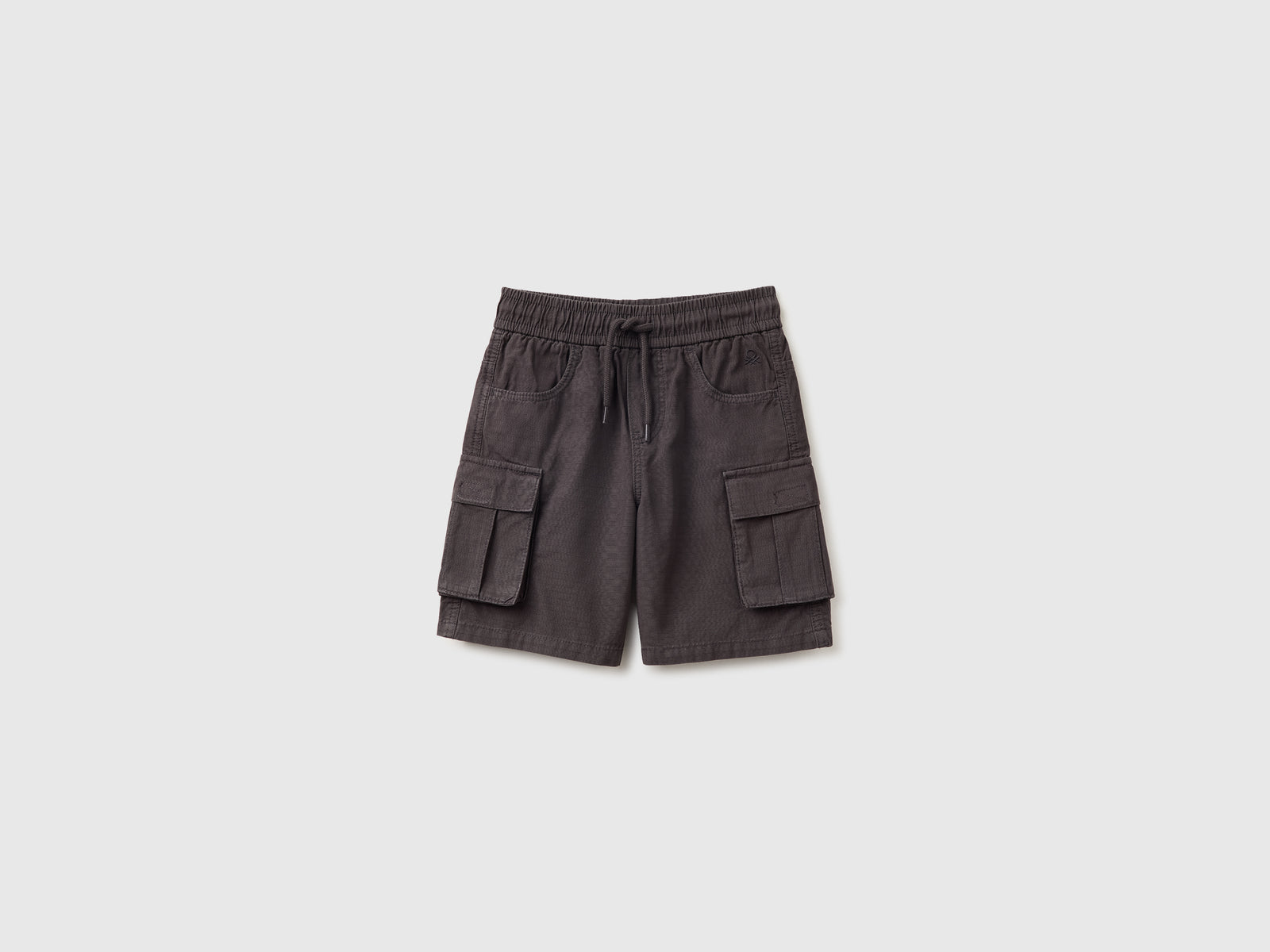 Bermudas com bolsos grandes - ucb_image_FS