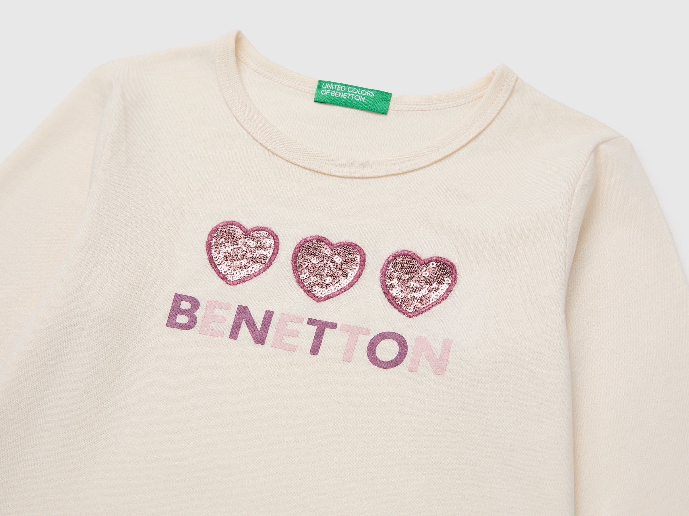 T-shirt com estampa e lantejoulas - ucb_image_DS1