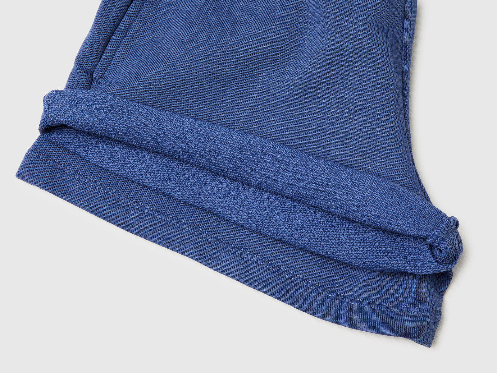 Shorts em felpo com cordão de ajuste - ucb_image_FY