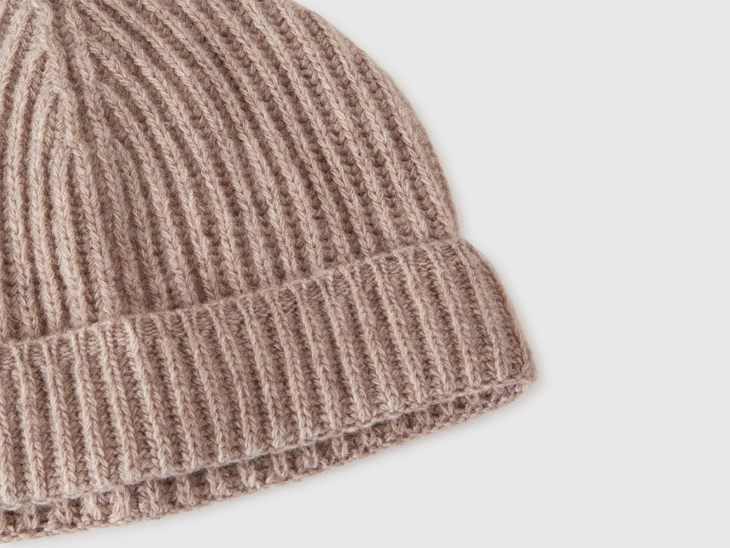 Gorro em pura lã virgem - ucb_image_DS1