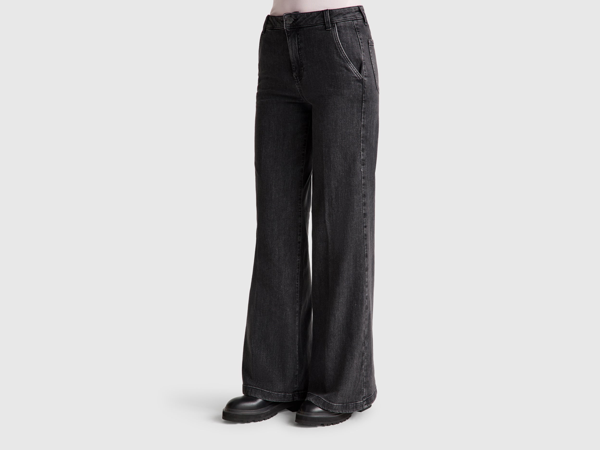 Jeans wide fit - ucb_image_F