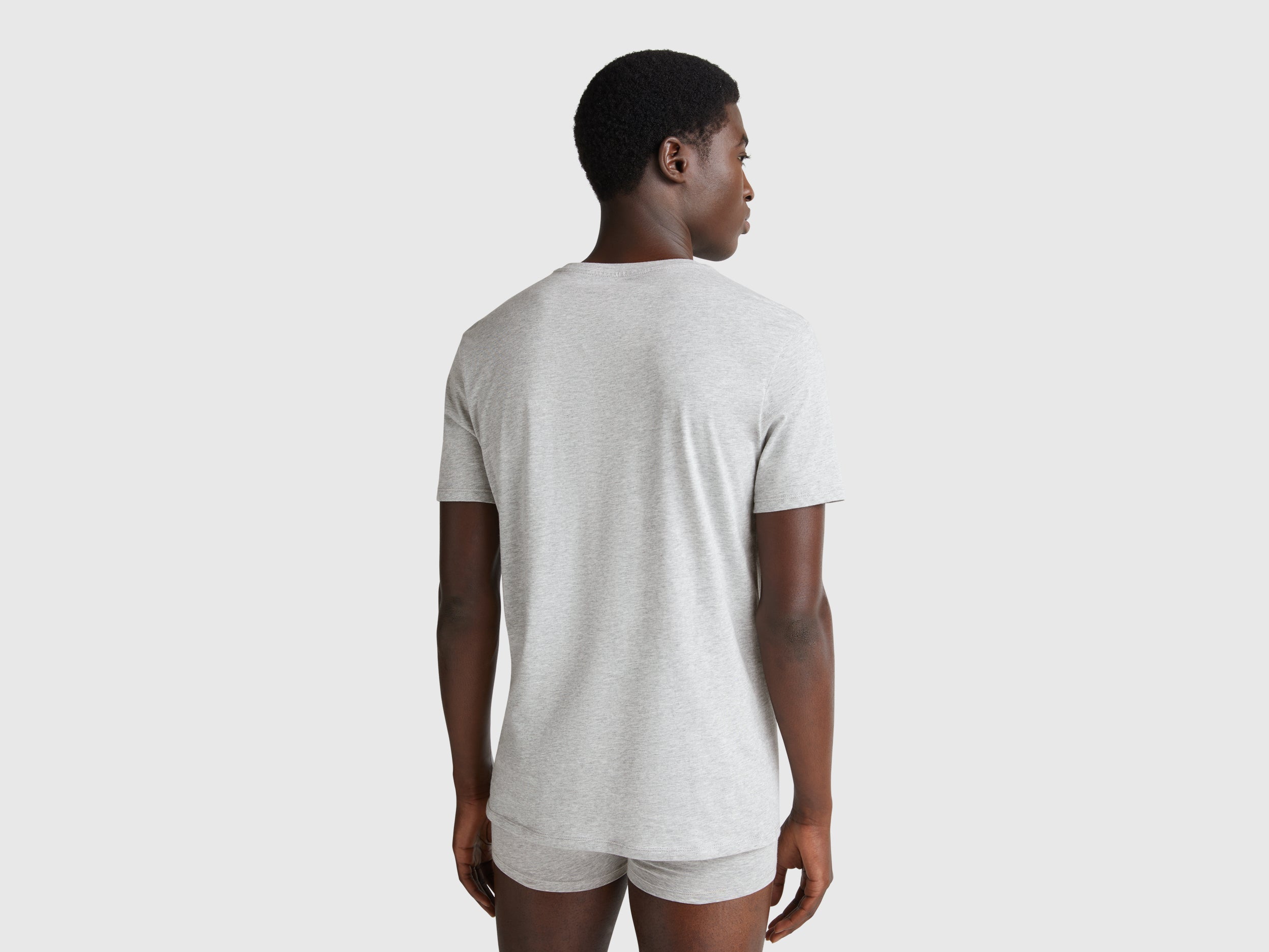 T-shirt em algodão de fibra longa - ucb_image_B