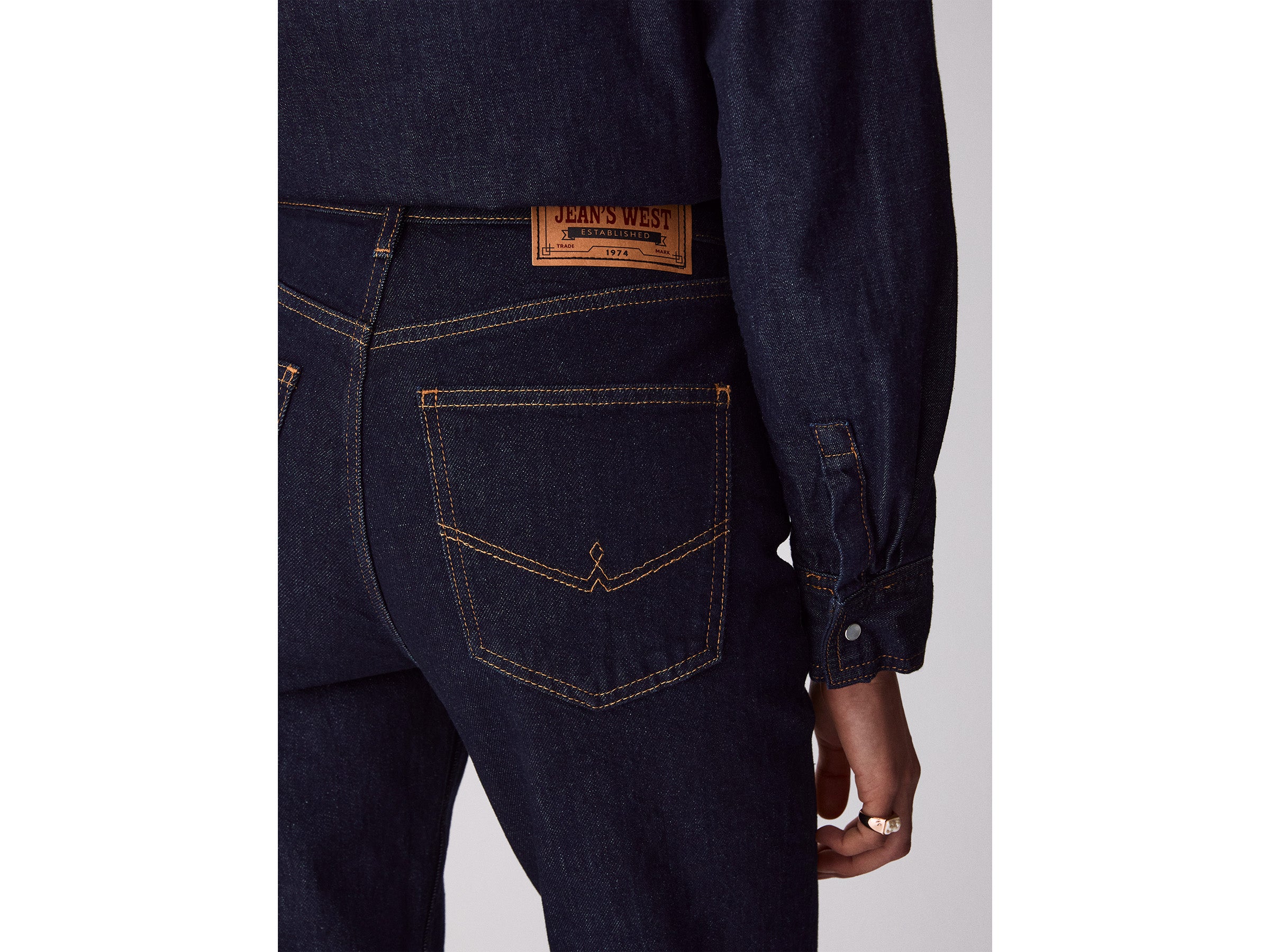 Jeans bootcut lavagem rinse - ucb_image_FY