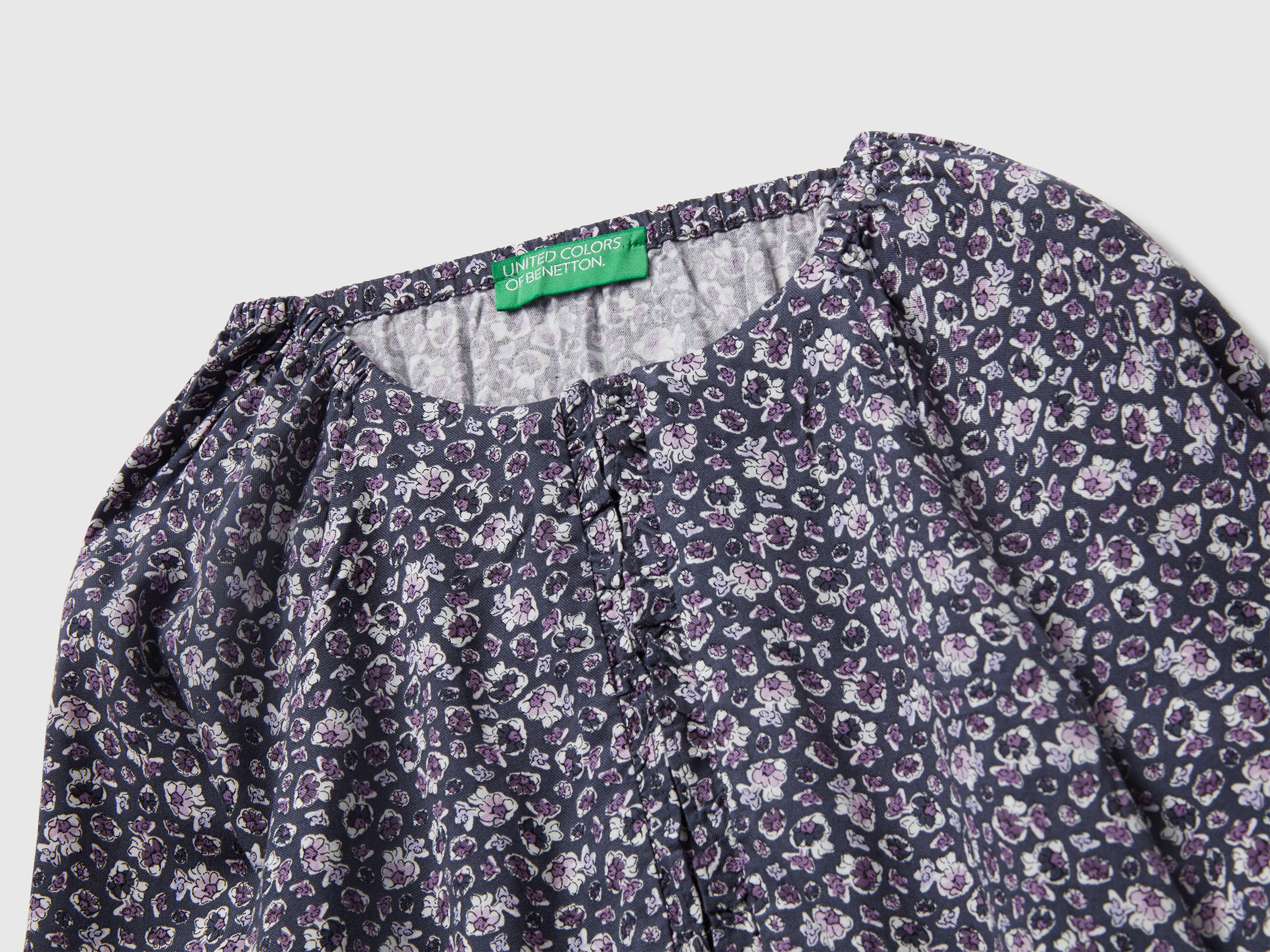 Blusa fluida às flores - ucb_image_DS1