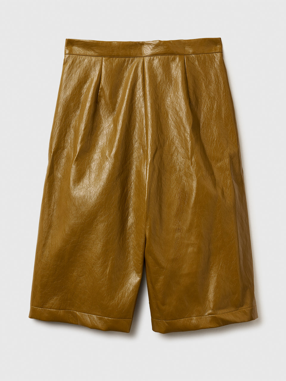 Bermudas em tecido efeito pele - ucb_image_BS