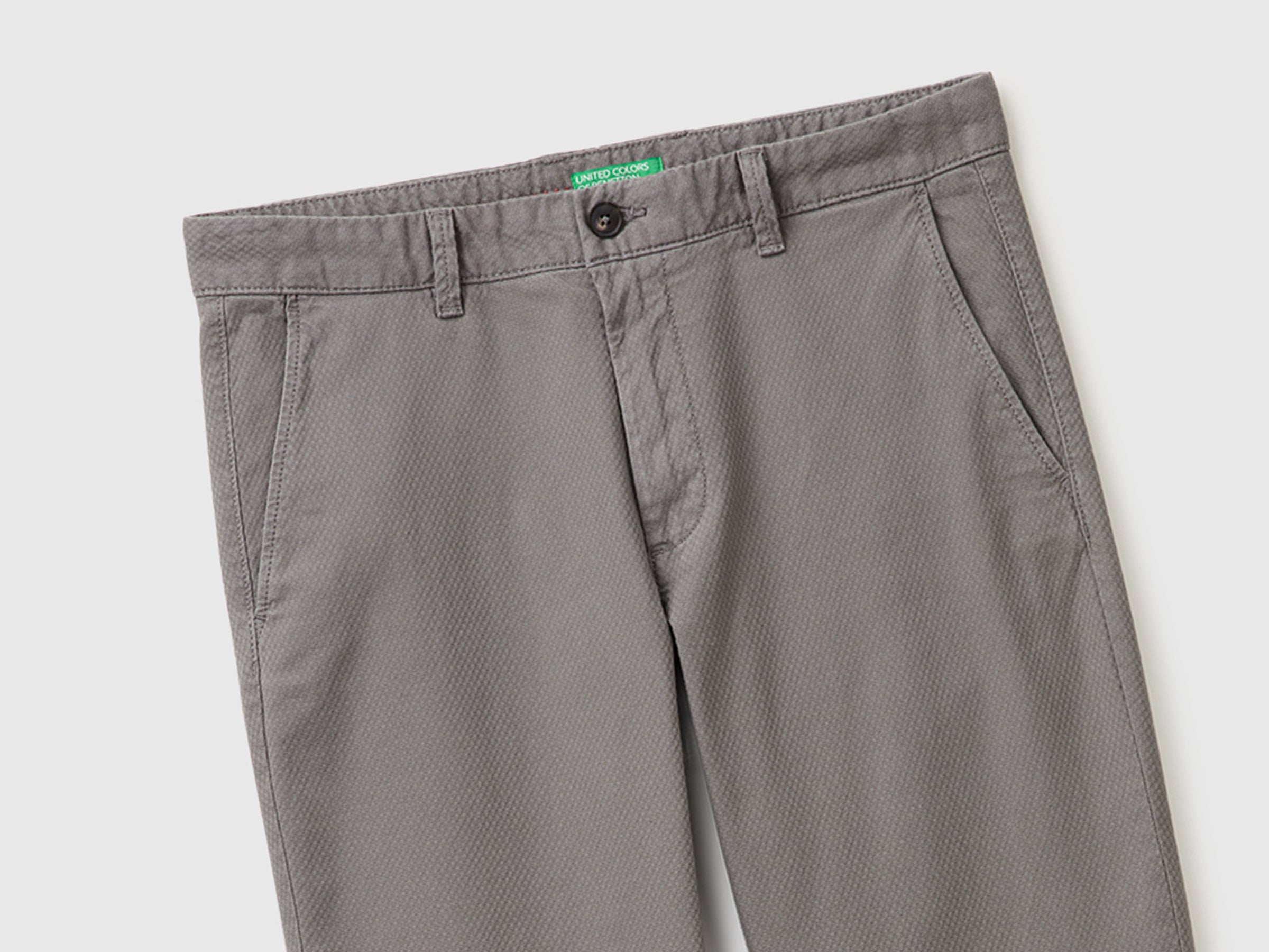 Slim-fit chinos - ucb_image_FY