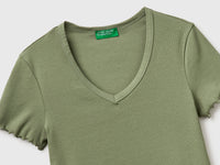T-shirt decote em V canelado - ucb_image_DS1