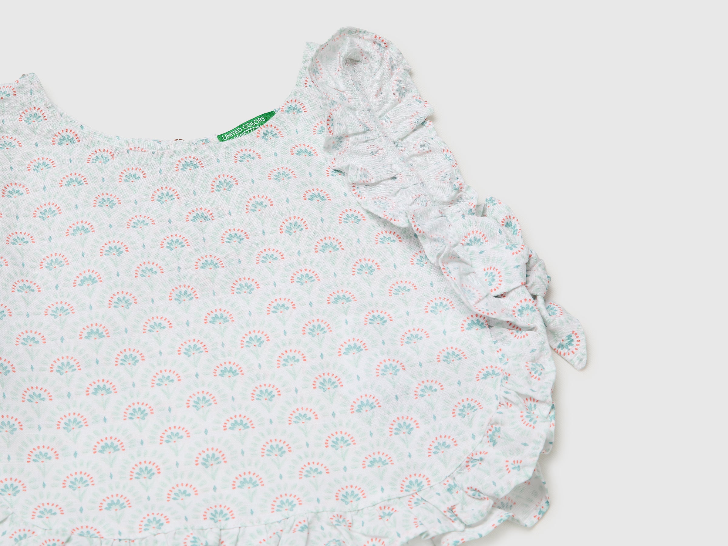 Floral blouse in linen blend - ucb_image_DS1