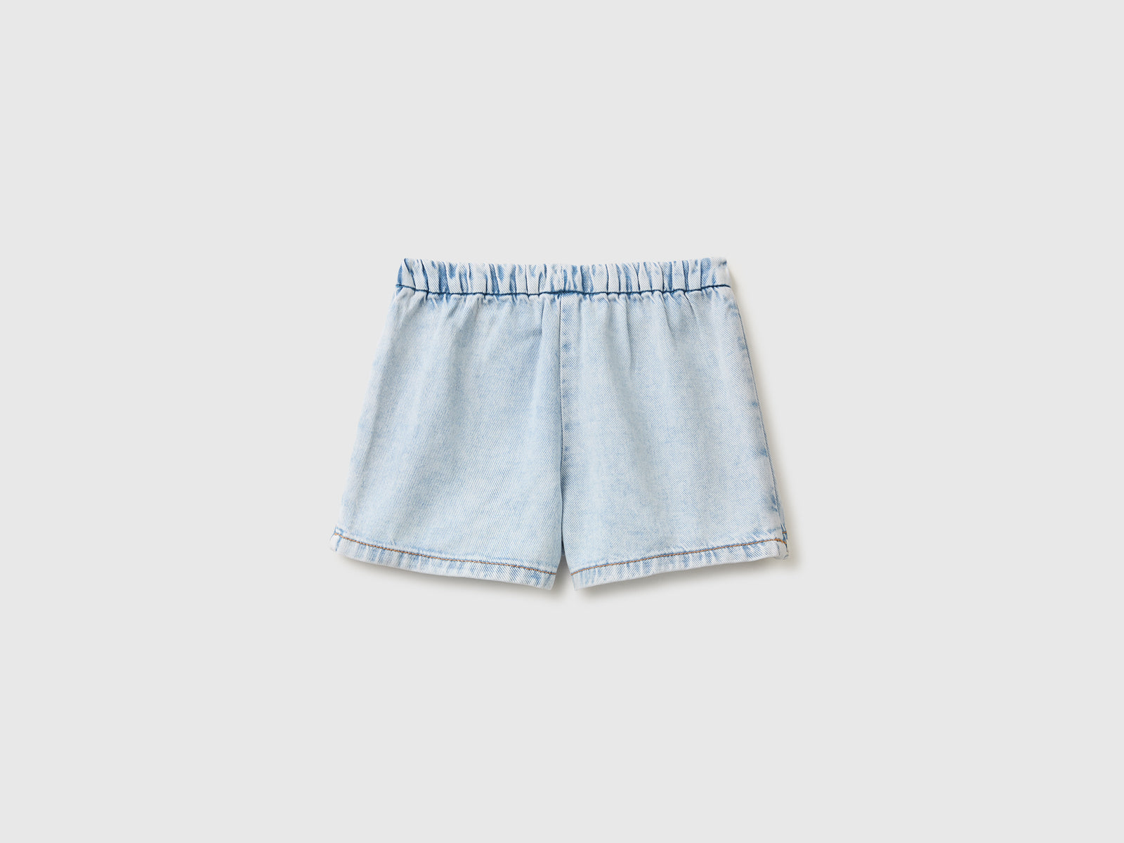 Shorts em denim com nó - ucb_image_BS