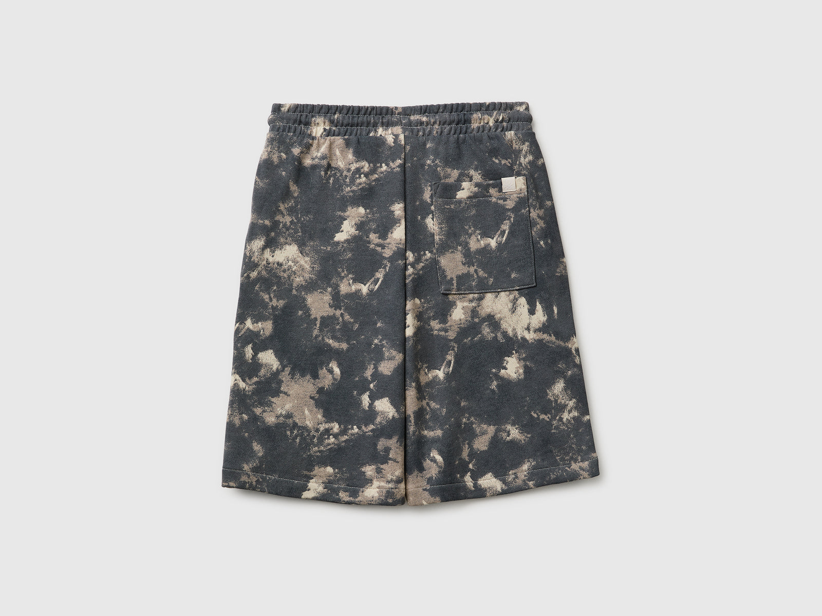 Over-fit Bermuda shorts in printed fleece - ucb_image_BS