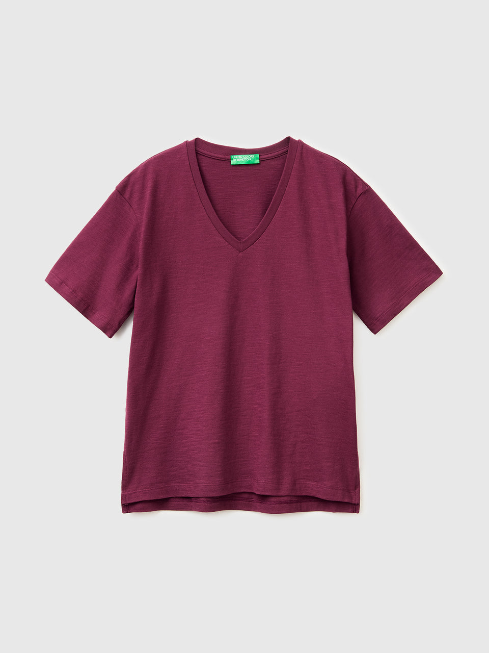 T-shirt decote em V em algodão leve - ucb_image_FS