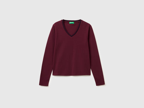 Fitted V-neck T-shirt - ucb_image_FS