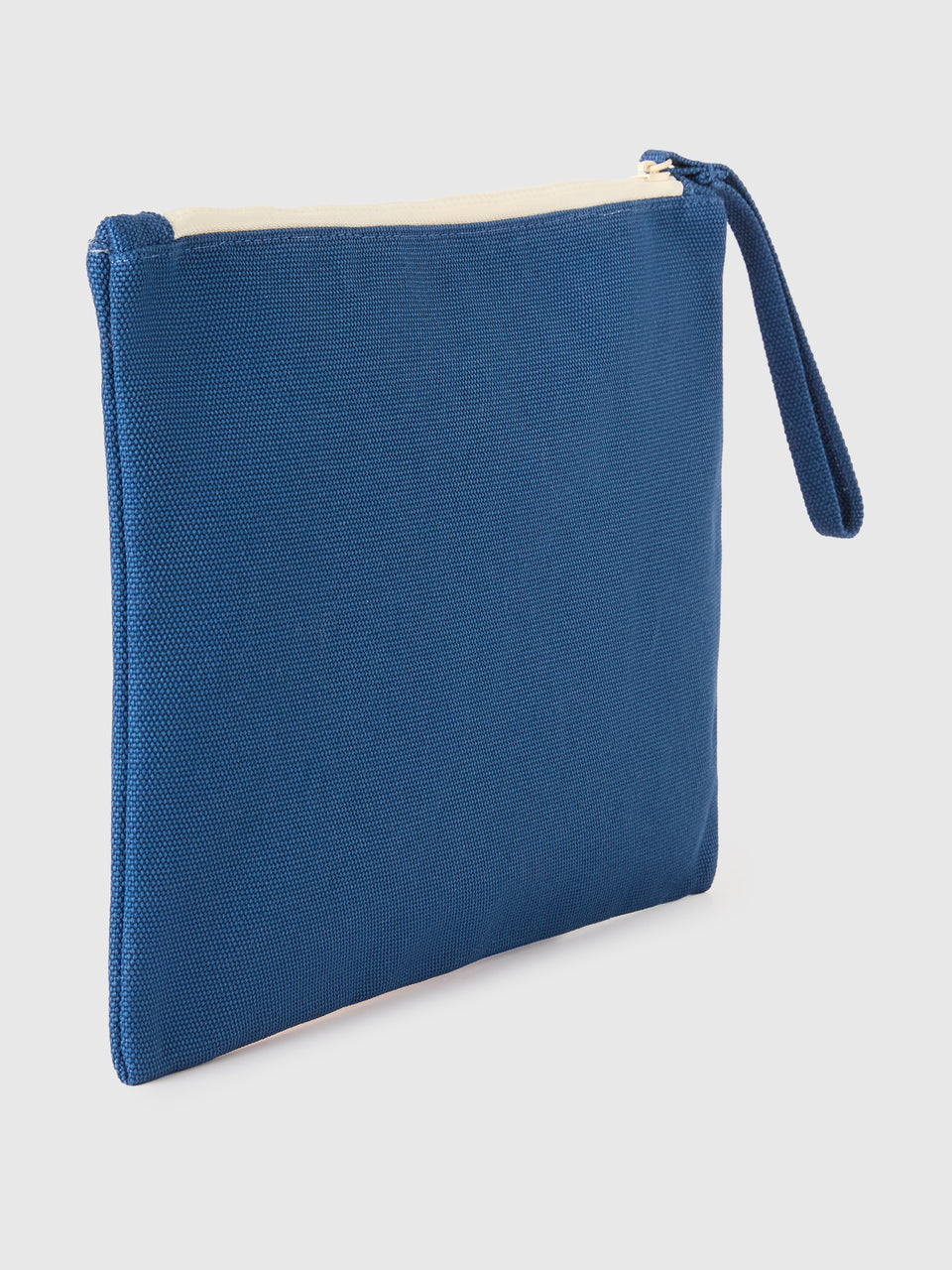 Blue tablet case - ucb_image_BS