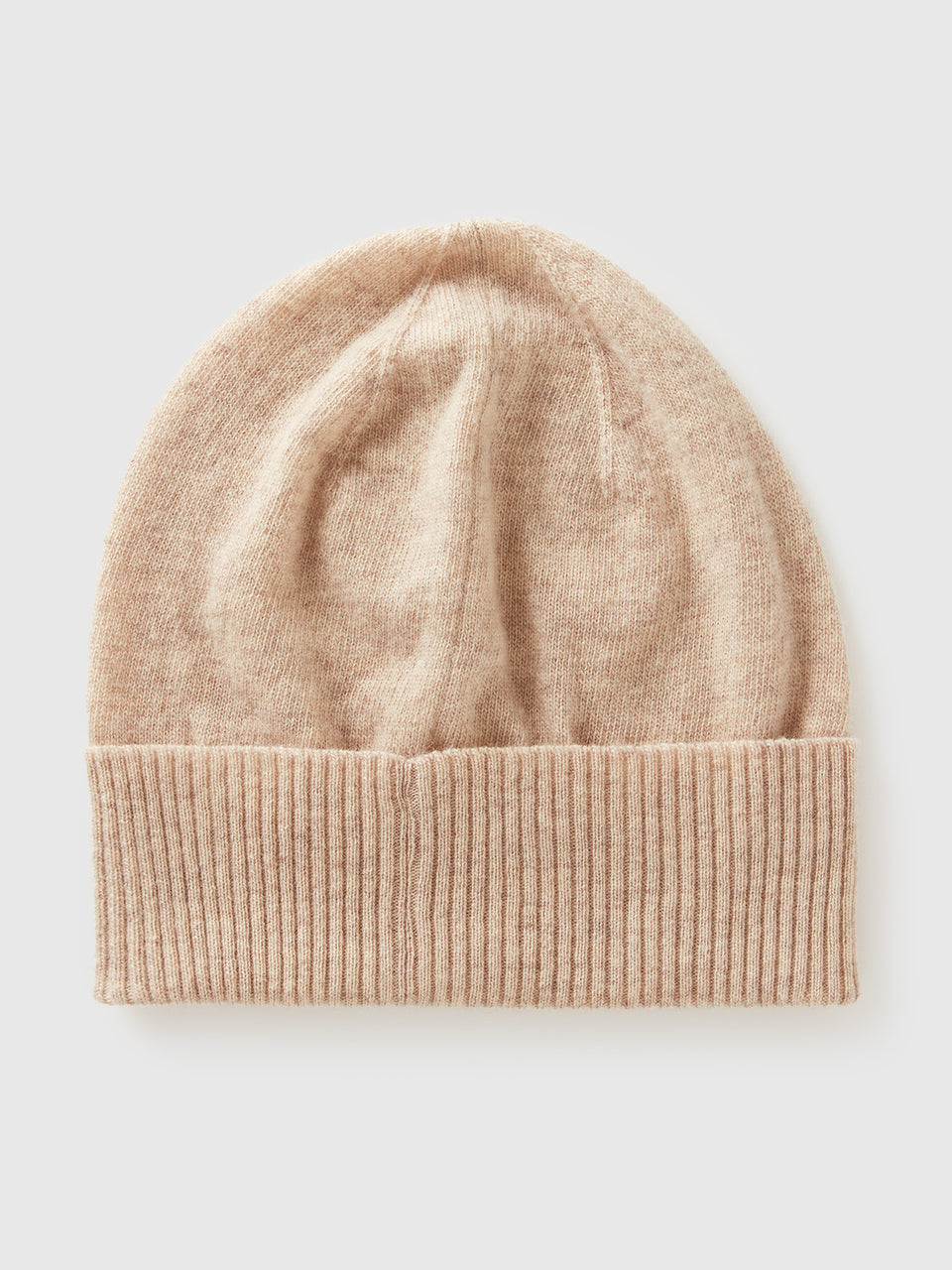 Gorro bege em pura lã Merino - ucb_image_BS