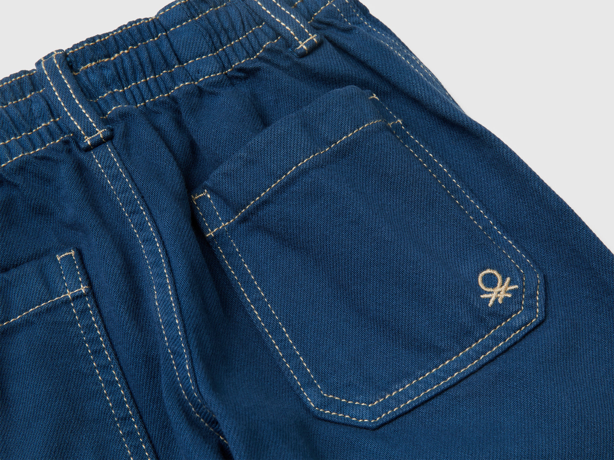 Loose-fit trousers with drawstring - ucb_image_DS1