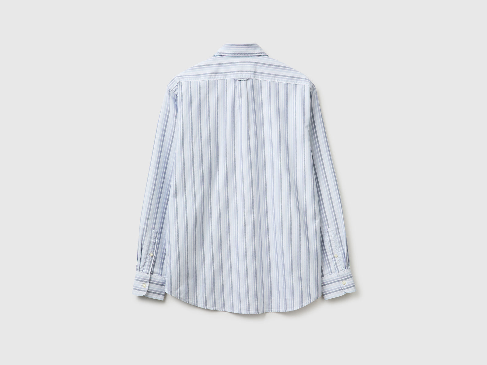 Camisa azul-claro às riscas button down - ucb_image_BS