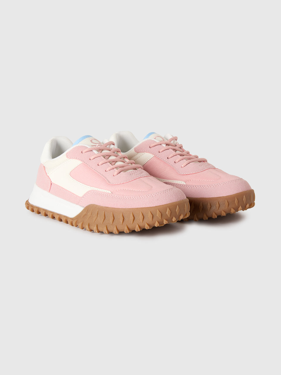 Sneakers with laces - ucb_image_FS