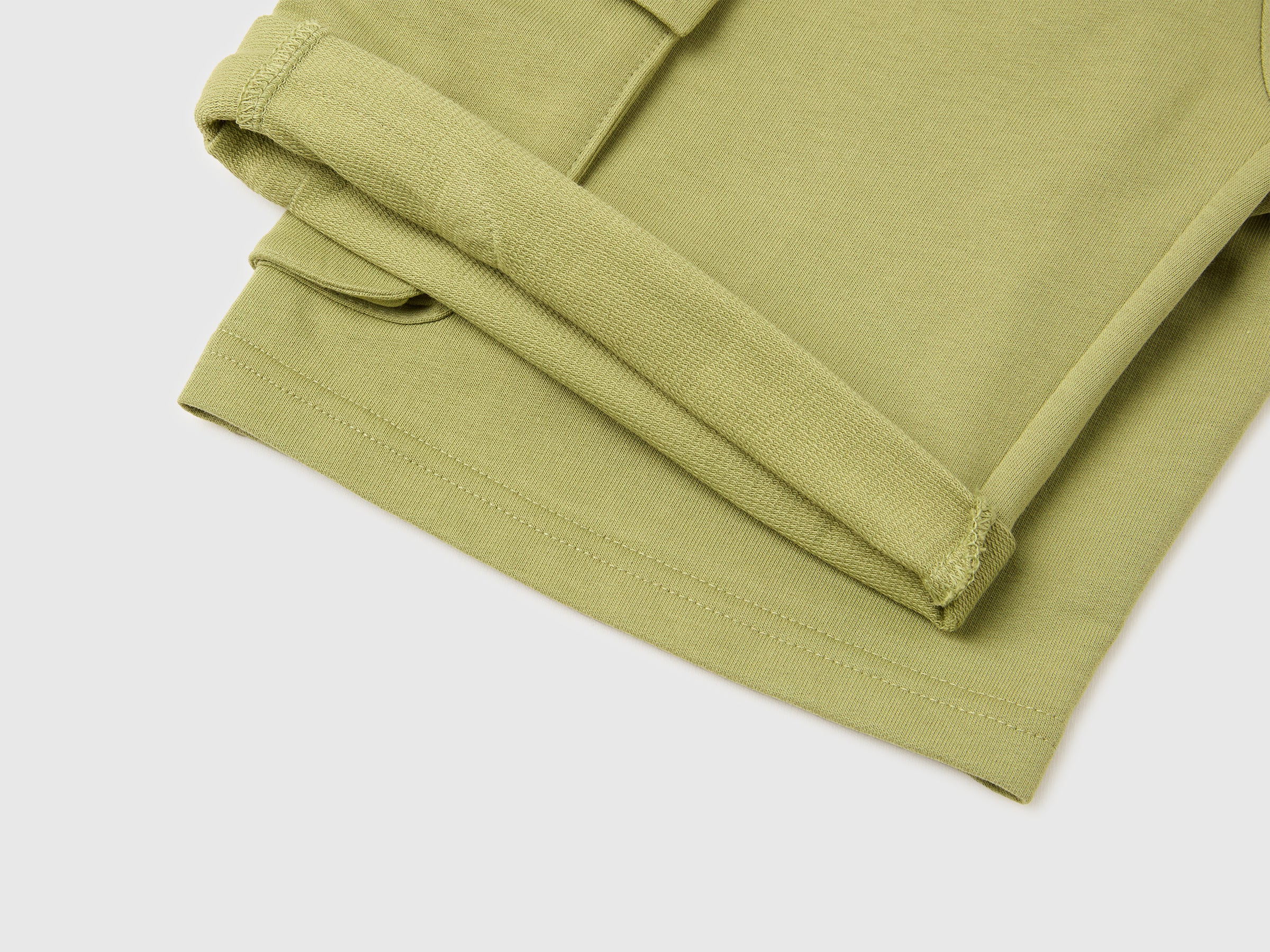 Fleece Bermuda shorts with pockets - ucb_image_DS1