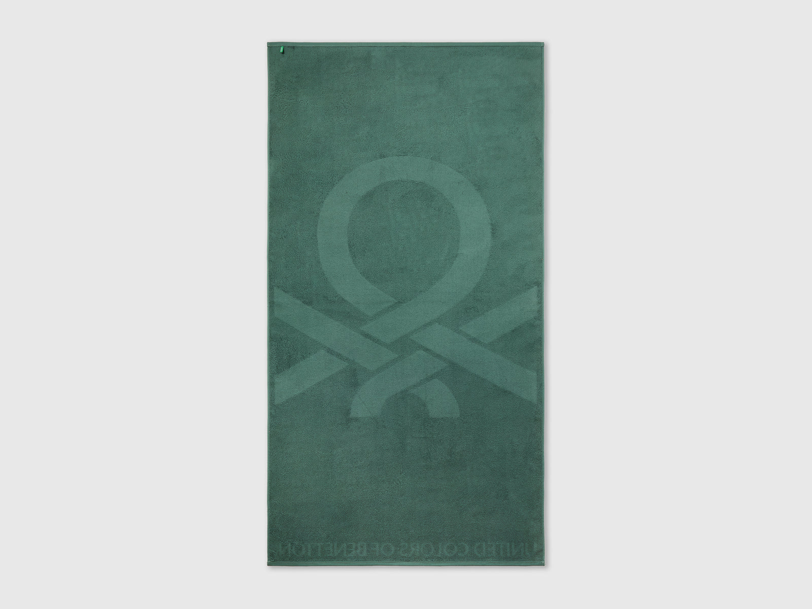 Green beach towel - ucb_image_BS