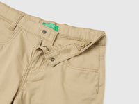 Lightweight Bermuda shorts with pockets - ucb_image_DS1