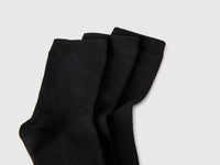 Three pairs of solid-colored medium socks - ucb_image_DS1