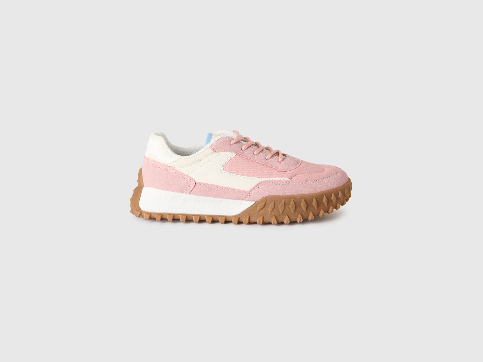 Sneakers com atacadores - ucb_image_FS