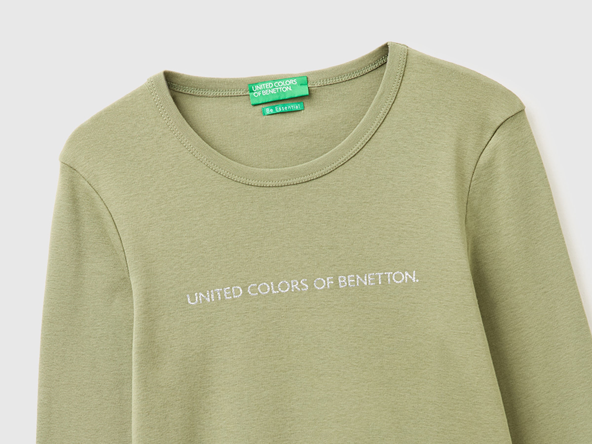 Long sleeve t-shirt with glitter logo - ucb_image_DS1