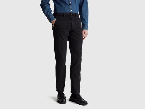 Chinos slim fit pretos - ucb_image_F