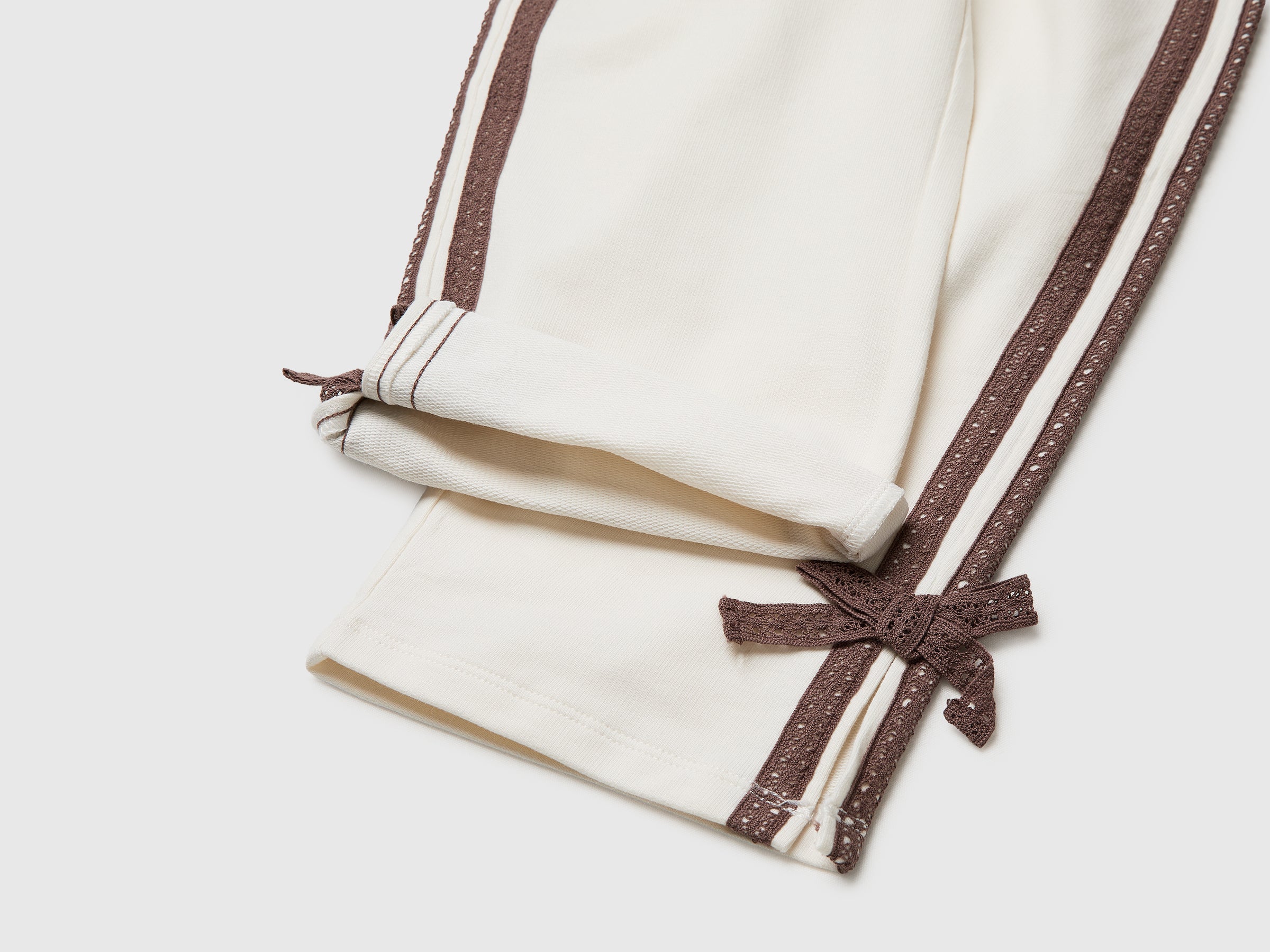 Pants with lace and bows - ucb_image_DS1