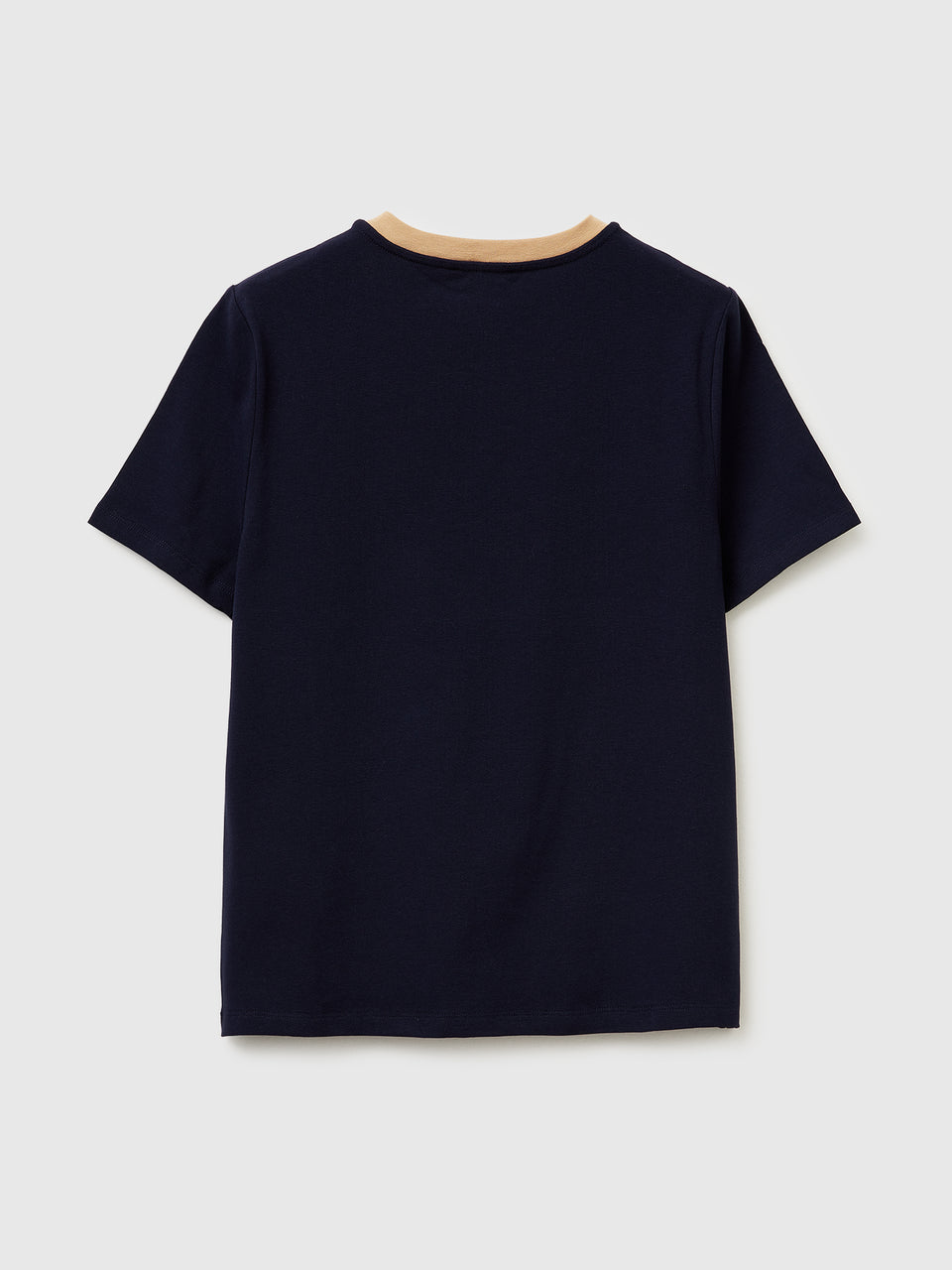 T-shirt com emblema bordado - ucb_image_BS