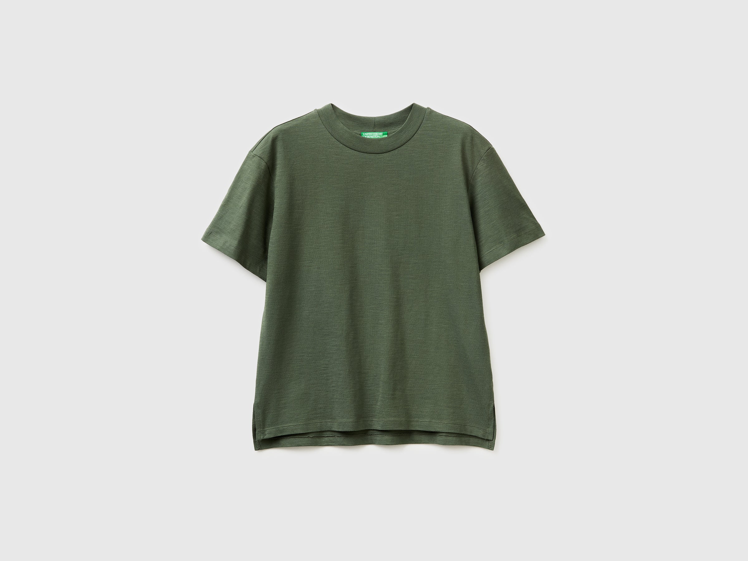 Crew neck t-shirt in lightweight cotton - ucb_image_FS