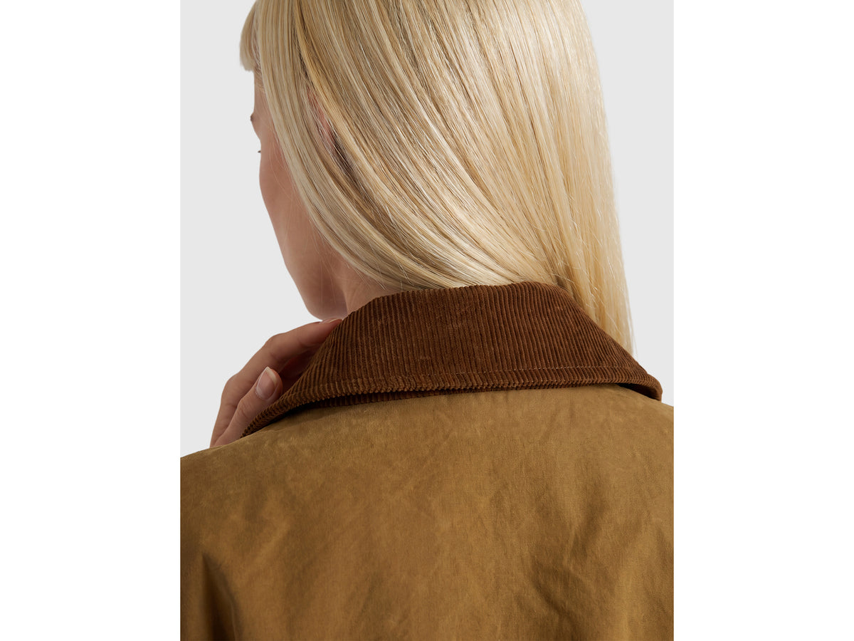 Trench coat com detalhes em veludo canelado - ucb_image_B