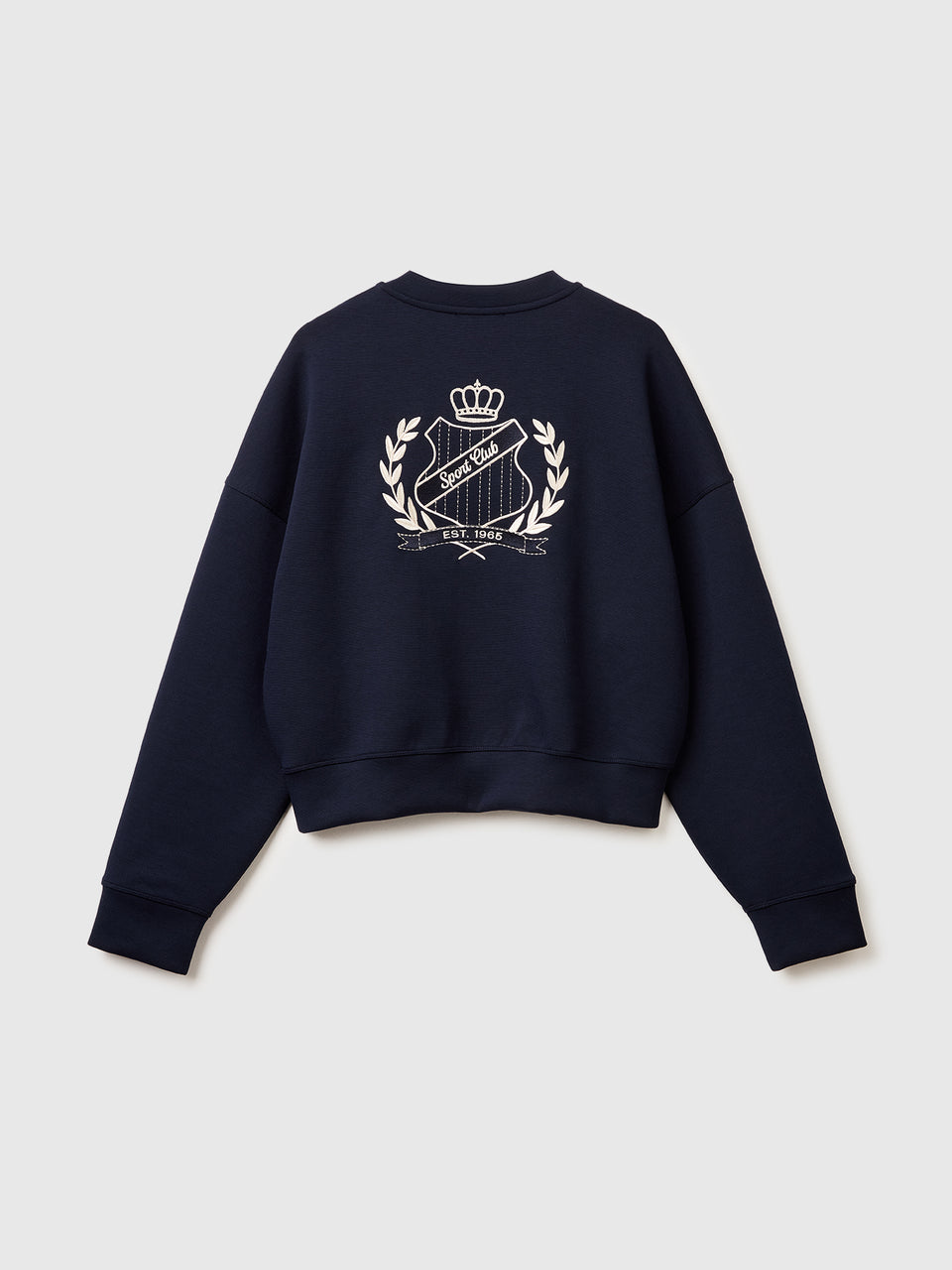Boxy fit sweatshirt with crest on the back - ucb_image_BS