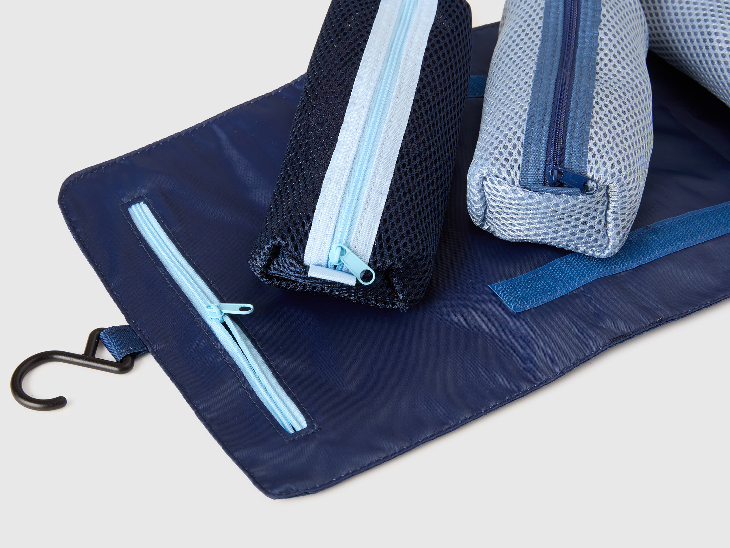 Blue travel set - ucb_image_DS1
