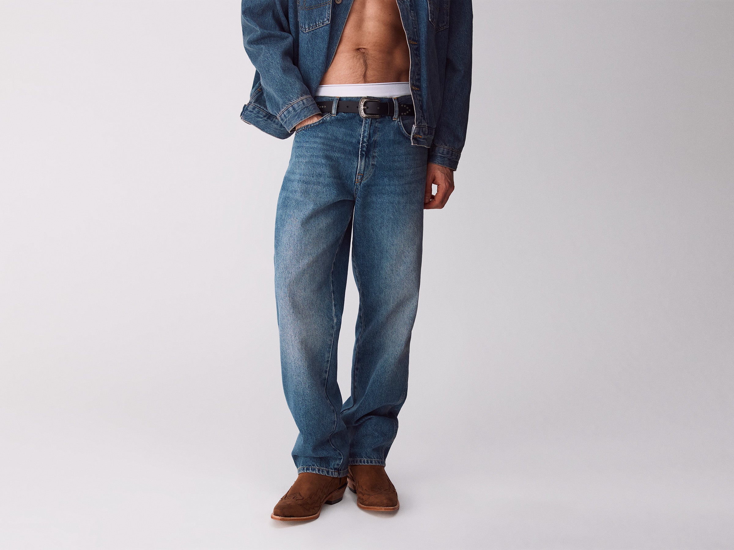 Jeans regular fit lavagem vintage - ucb_image_F
