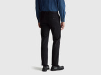 Chinos slim fit pretos - ucb_image_B