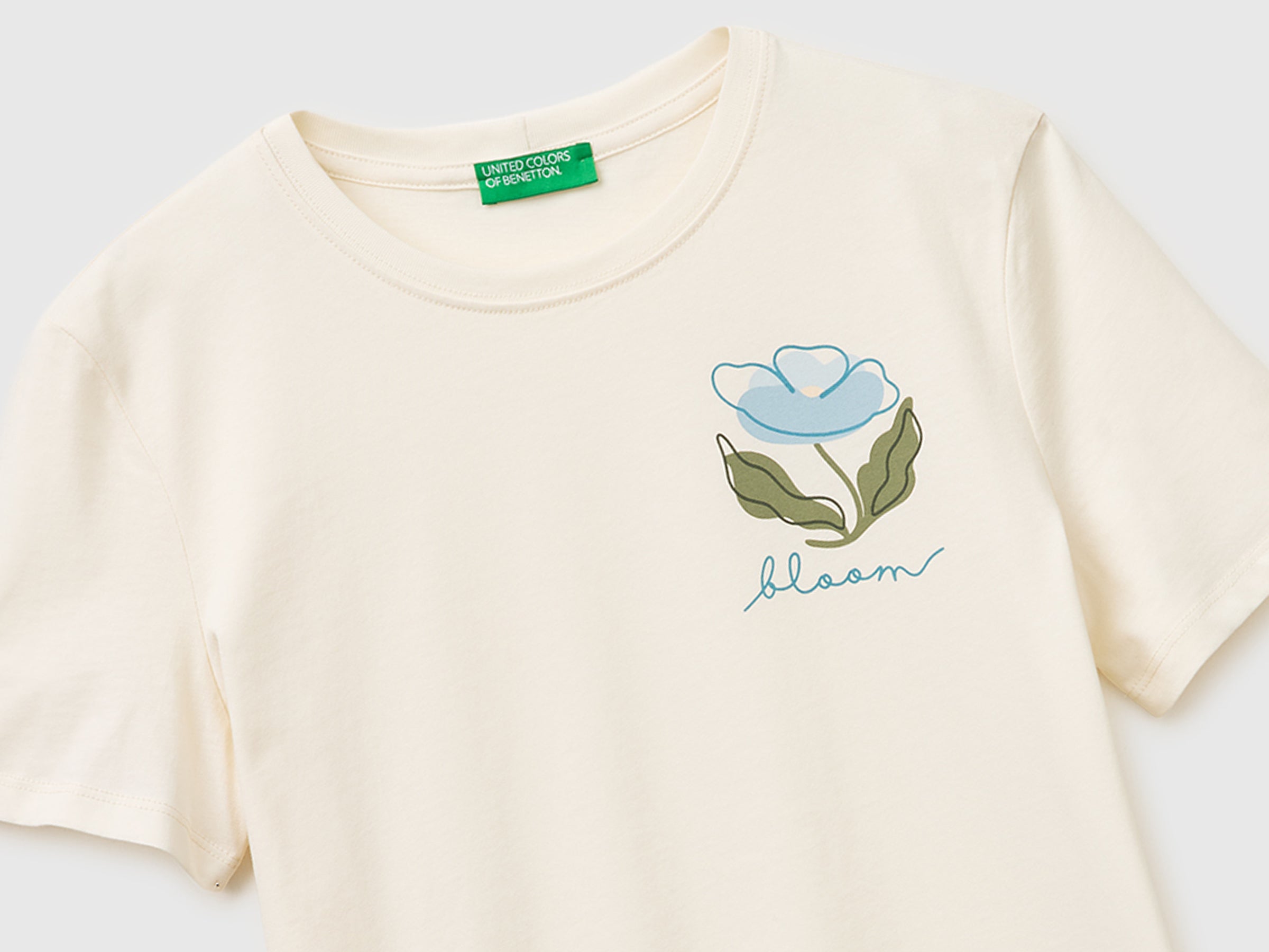 T-shirt with flower print - ucb_image_DS1