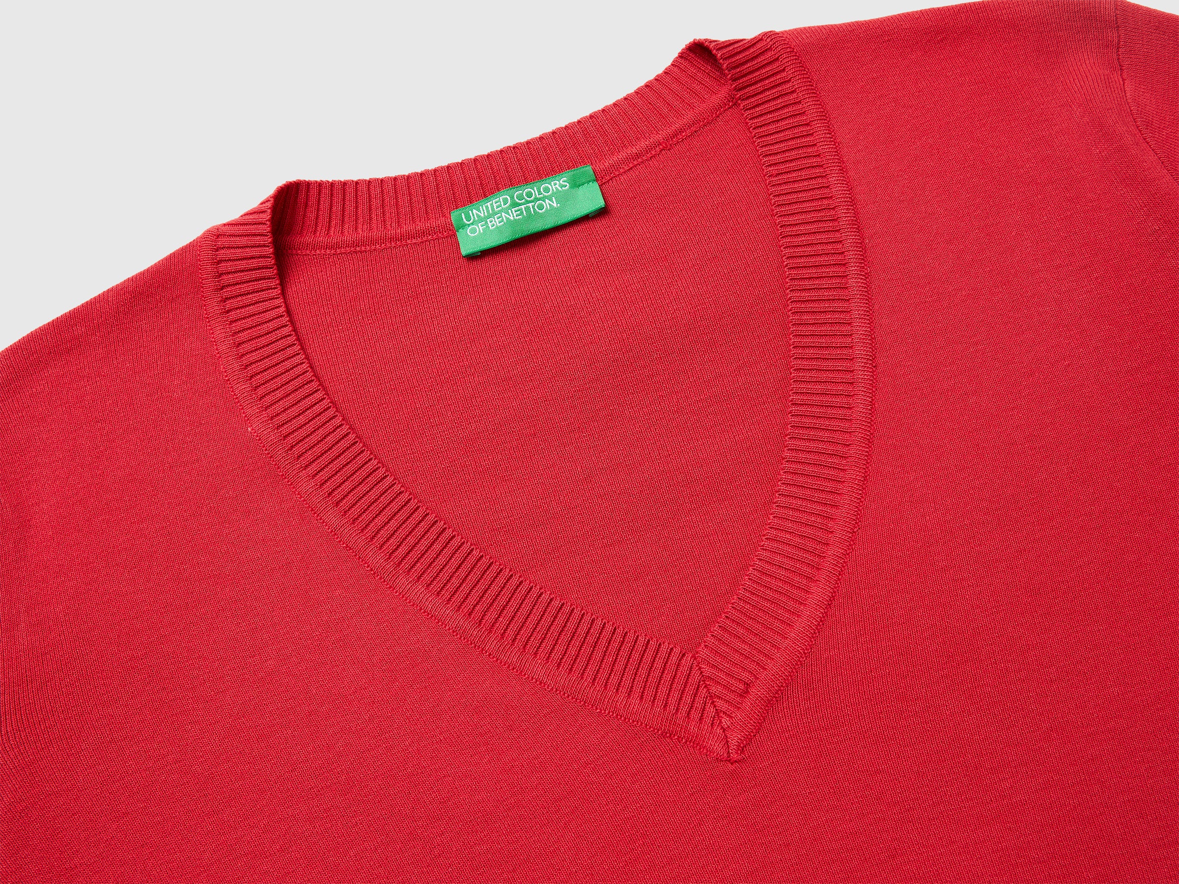 Camisola vermelho morango em algodão tricô com decote em V - ucb_image_DS1