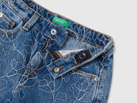 Denim shorts with embroidery - ucb_image_DS1